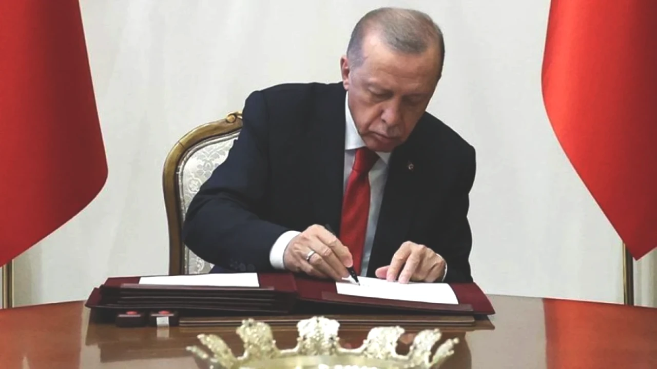 Erdoğan'dan Yeni Eğitim Reformu: Emine Erdoğan Enstitüsü Kuruldu, Fakültelerde Kapatmalar Yaşandı!
