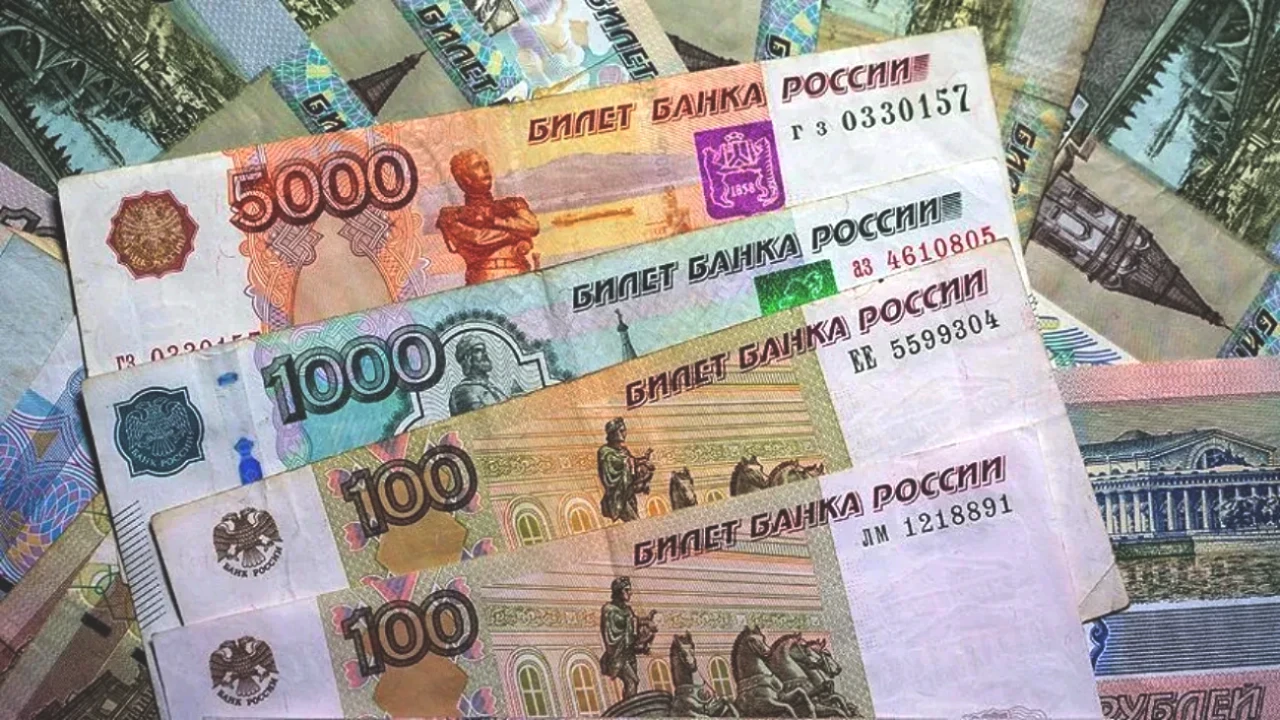 Ruble Tarihinde Zirveye Ulaştı! İşte Son Gelişmeler ve Etkileri