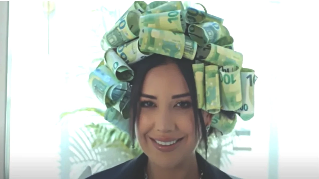Dilan Polat, Sunuculuk Koltuğuna Geçiyor mu? Sosyal Medya Paylaşımı Merak Uyandırdı!