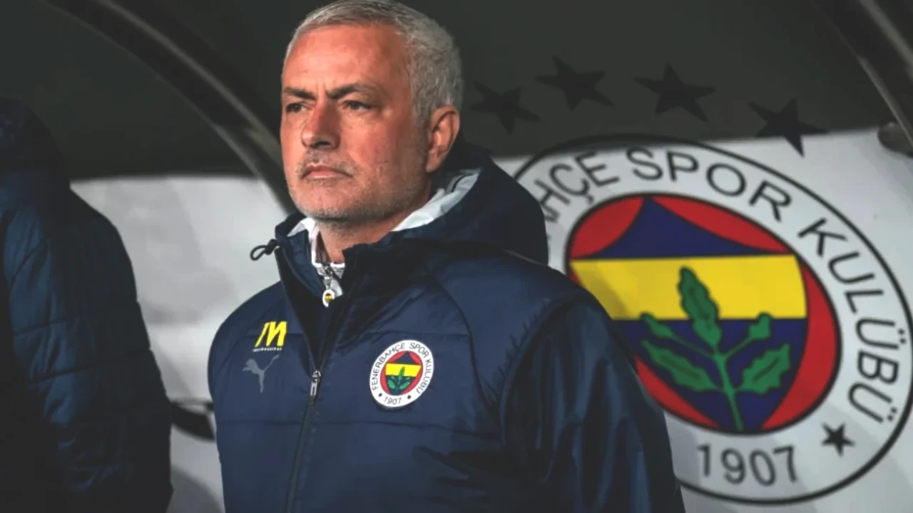 Fenerbahçe'den Şok Hareket! José Mourinho Transferi Hakkında Son Kararını Verdi!