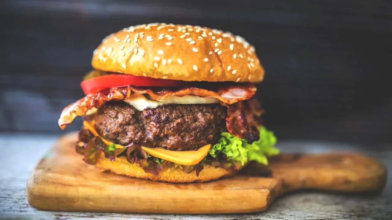 Çobanlar Karnelerini Aldı! Hamburger Fiyatları Rekor Kırmaya Hazır!