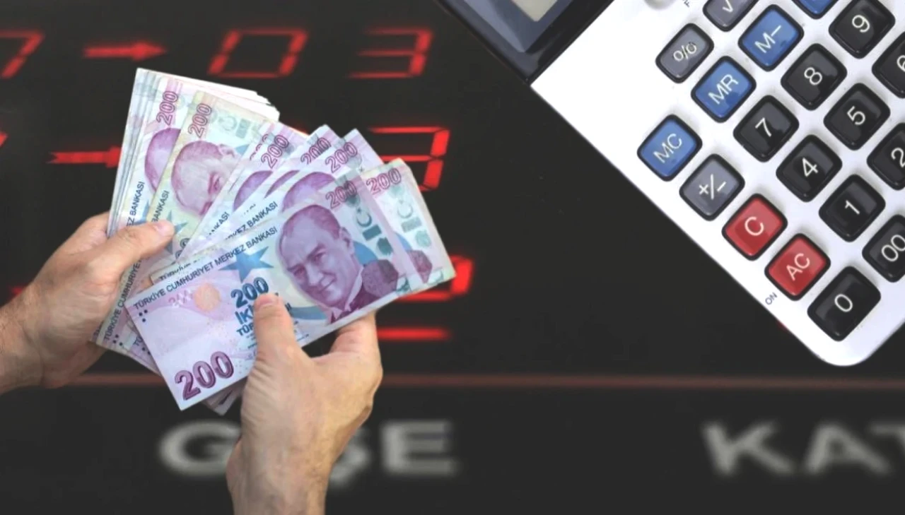 Emekli Banka Promosyonları Yenilendi! 2025'te Hangi Banka Ne Kadar Nakit Veriyor?
