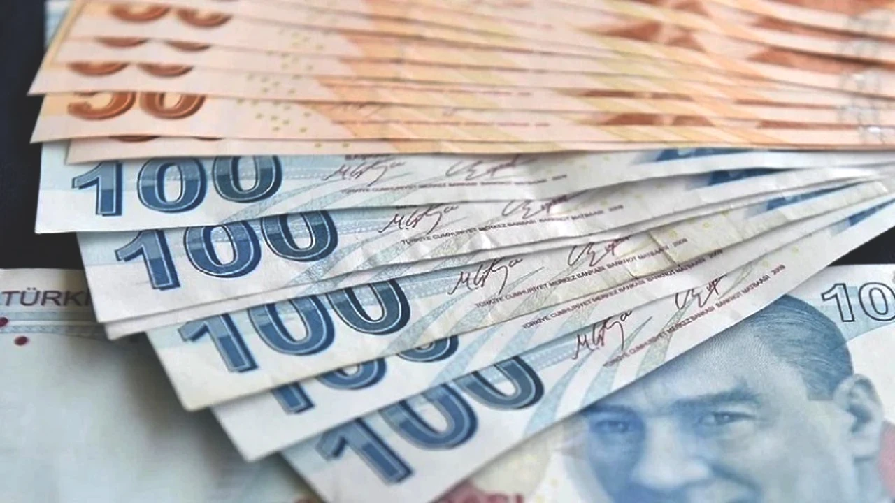 Emekliler İçin Müjde! Yeni Zam ile 30 Bin Lira Sınırına Ulaşıldı